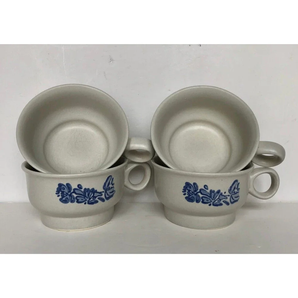 VINTAGE PFALTZGRAFF YORKTOWNE FLAT CUPS 4 PC. COFFE/TEA STONE MUGS